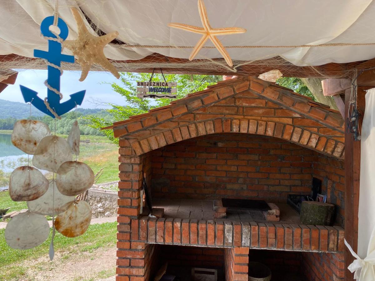 Jezero Snijeznica - Vikendica Villa ภายนอก รูปภาพ