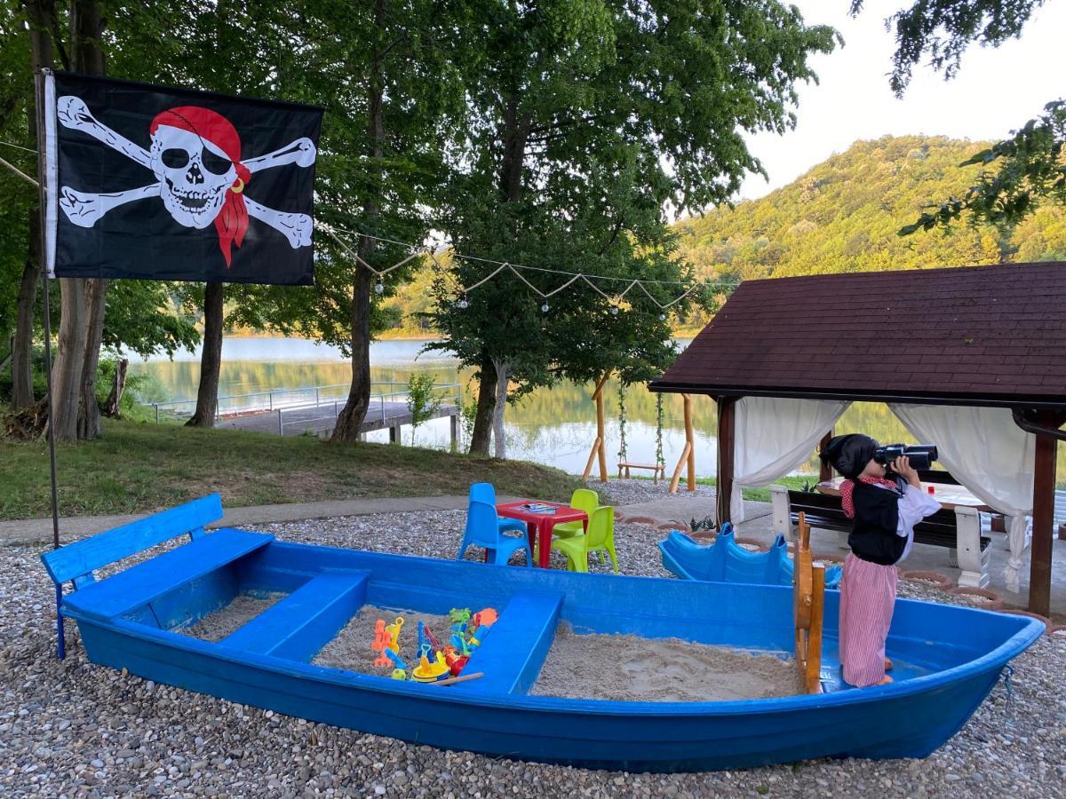 Jezero Snijeznica - Vikendica Villa ภายนอก รูปภาพ